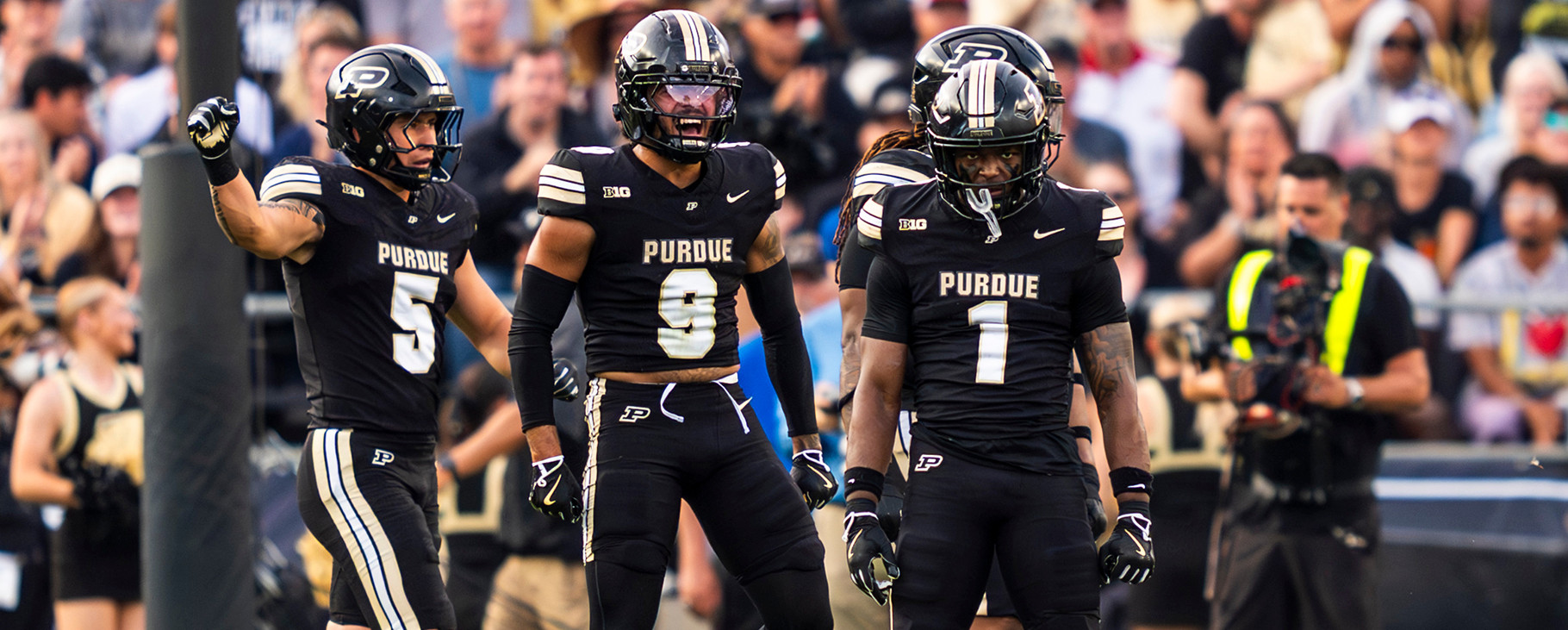 Saints QB Drew Brees discussed thumb surgery with Angels CF Mike Trout -  Yahoo Sports, image size:1820x731